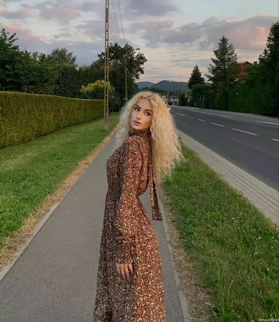Olena Profile image 2
