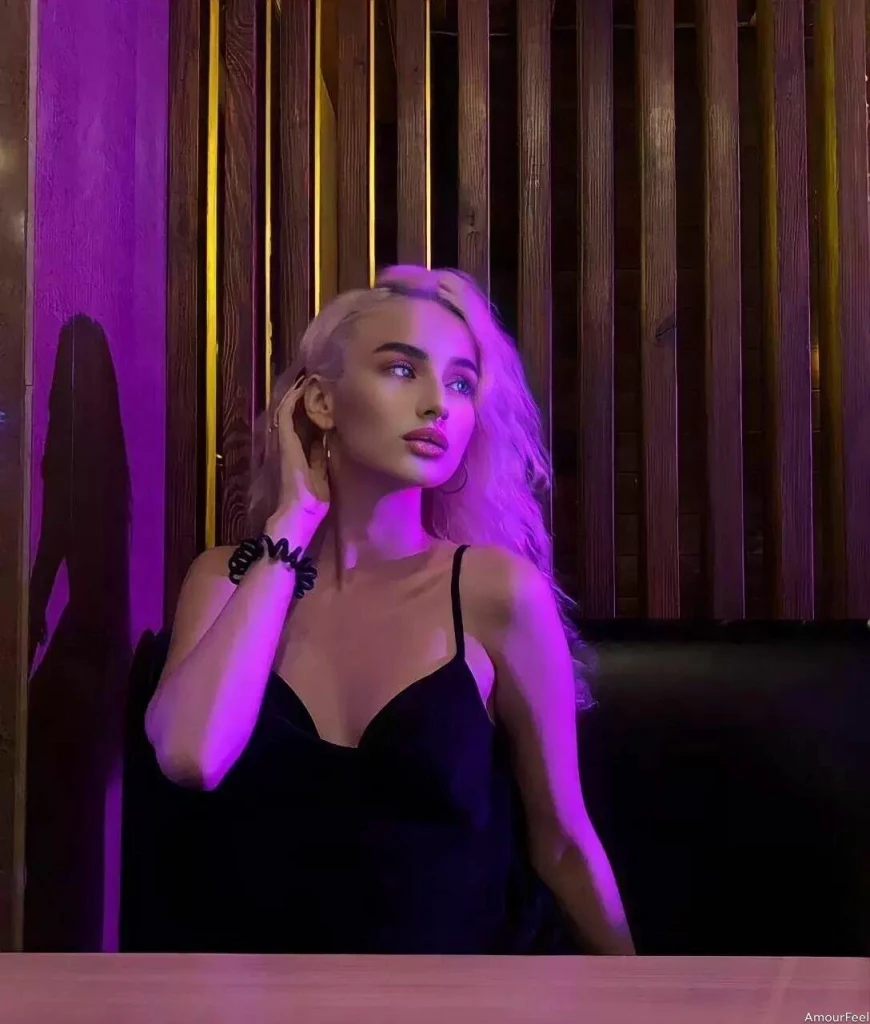 Olena Profile image 4