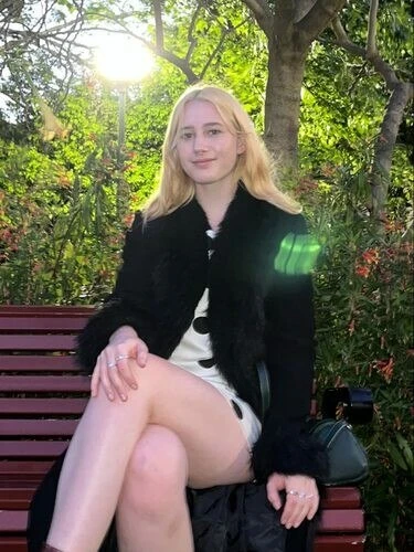GeekBabe1998 Profile image 1