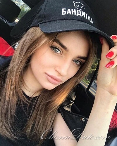 Yana Profile image 2
