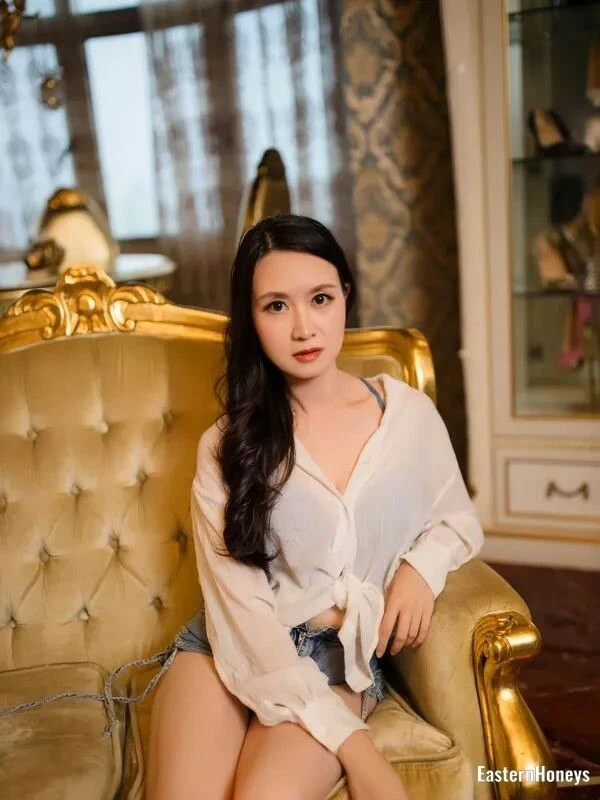 Yanxiao Profile image 2