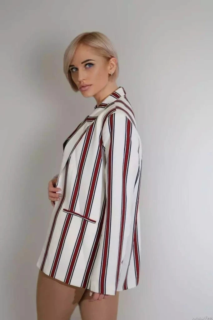 Olena Profile image 4