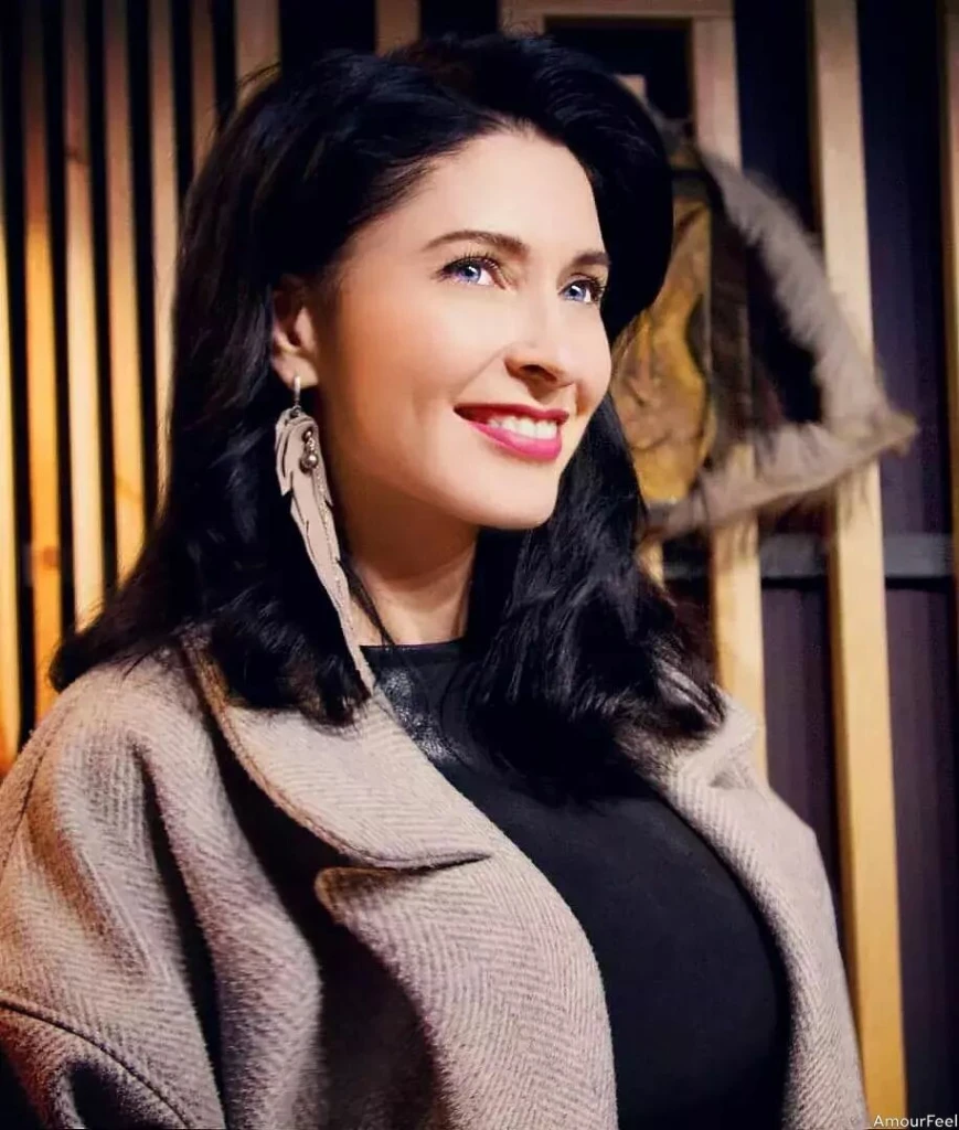 Olena Profile image 1