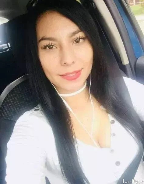 Carmen Profile image 4