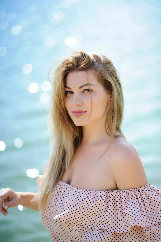 Nadiia Profile image 3