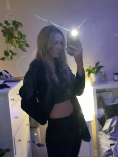 alexandrialove94 Profile image 1
