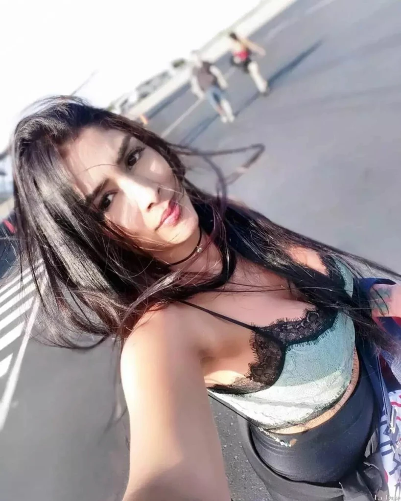 Andrea Profile image 3