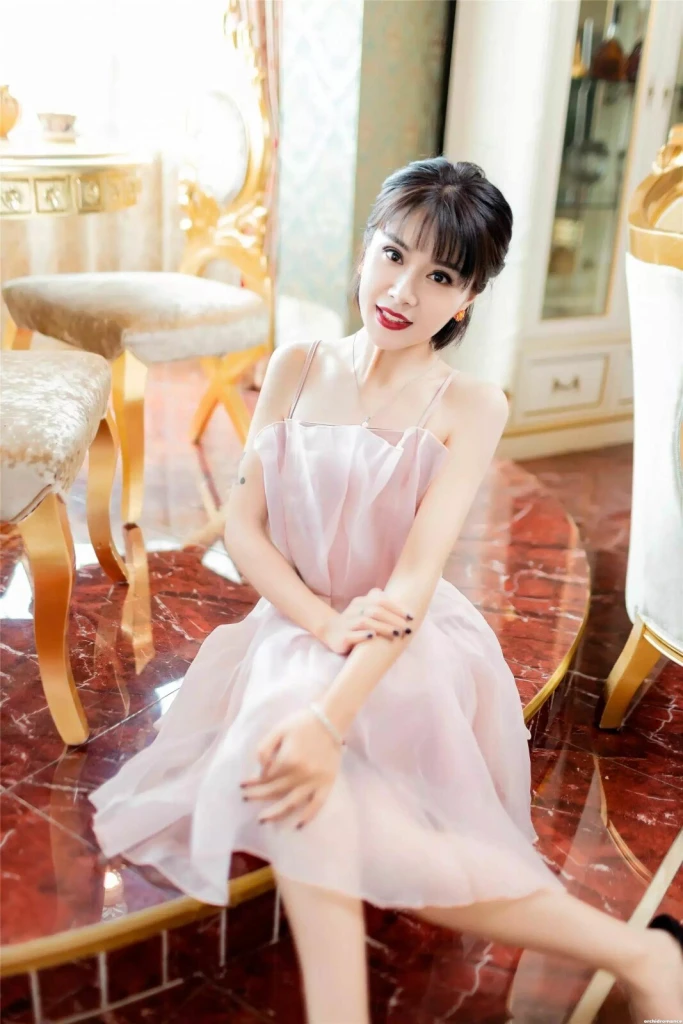 Yanxiu Profile image 3