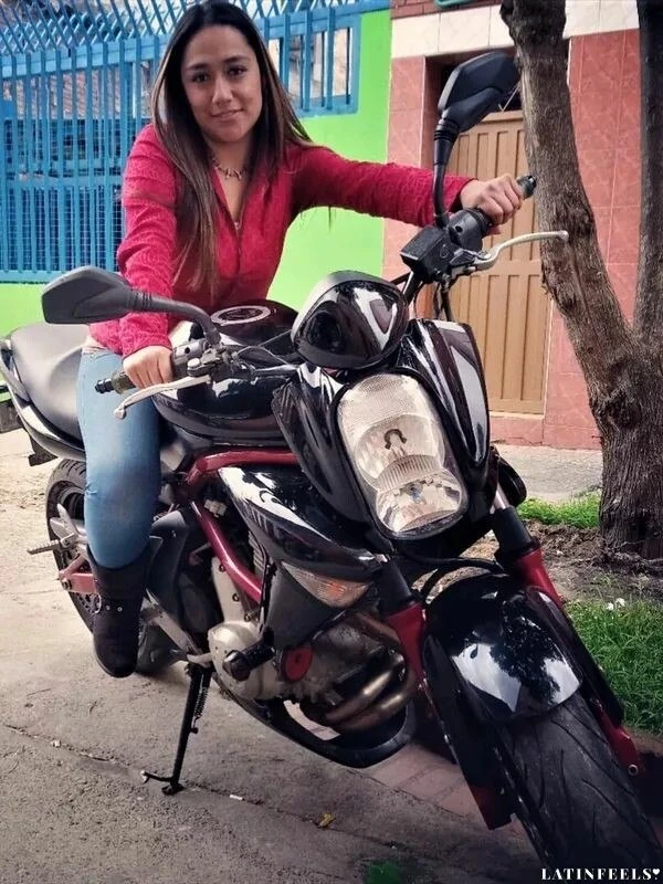 Camila Profile image 3