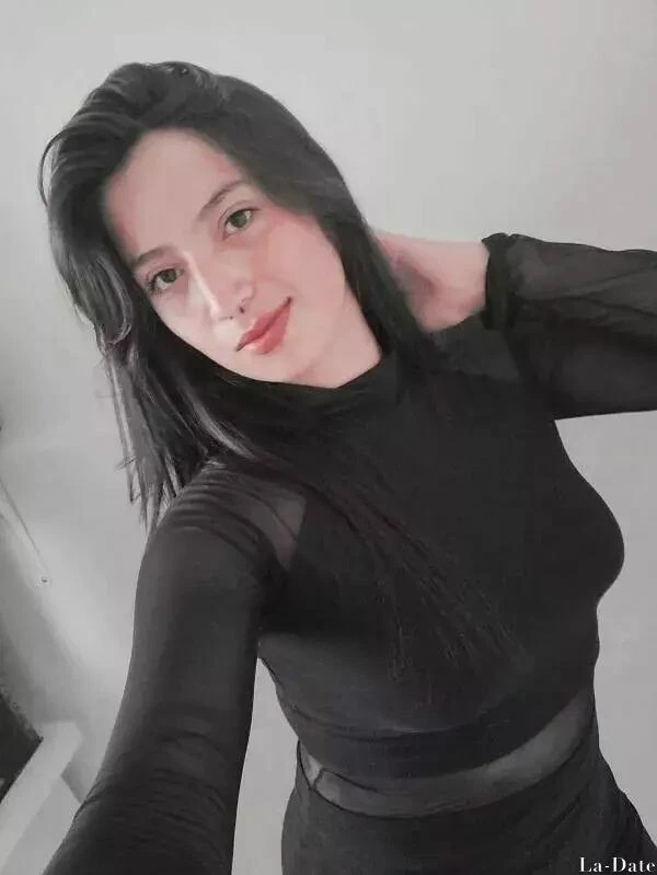 Liz Profile image 1