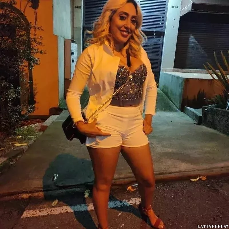 Yenis Profile image 1