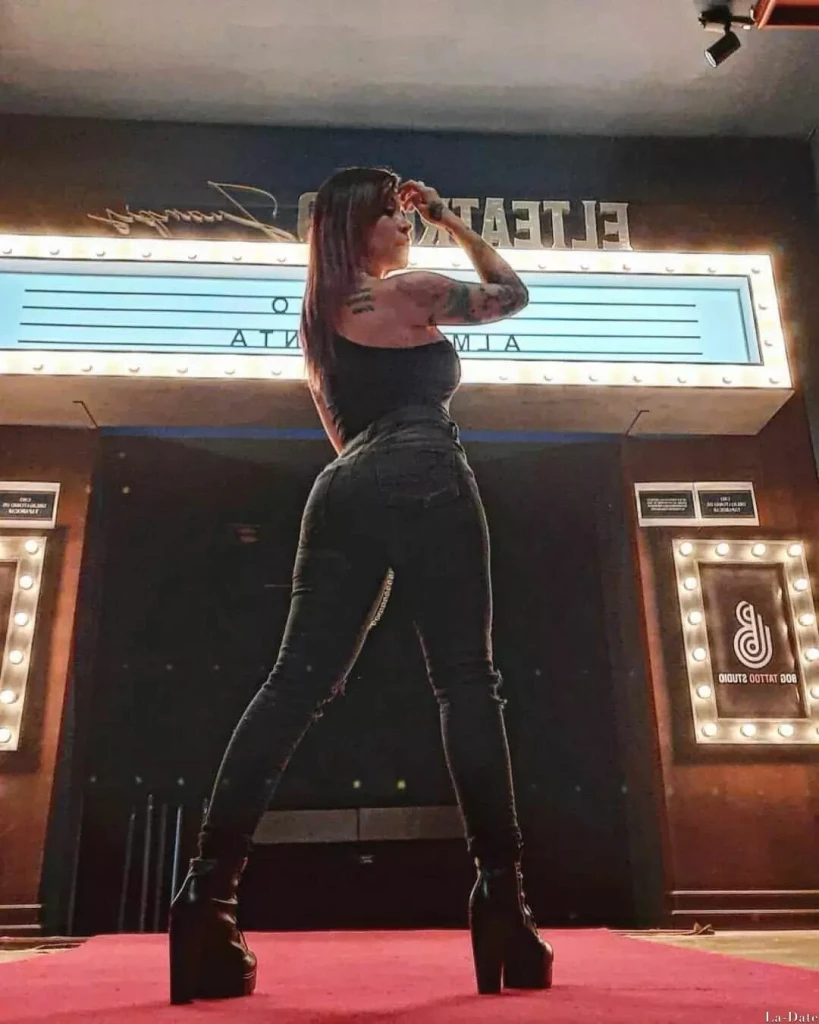 Sara Profile image 3