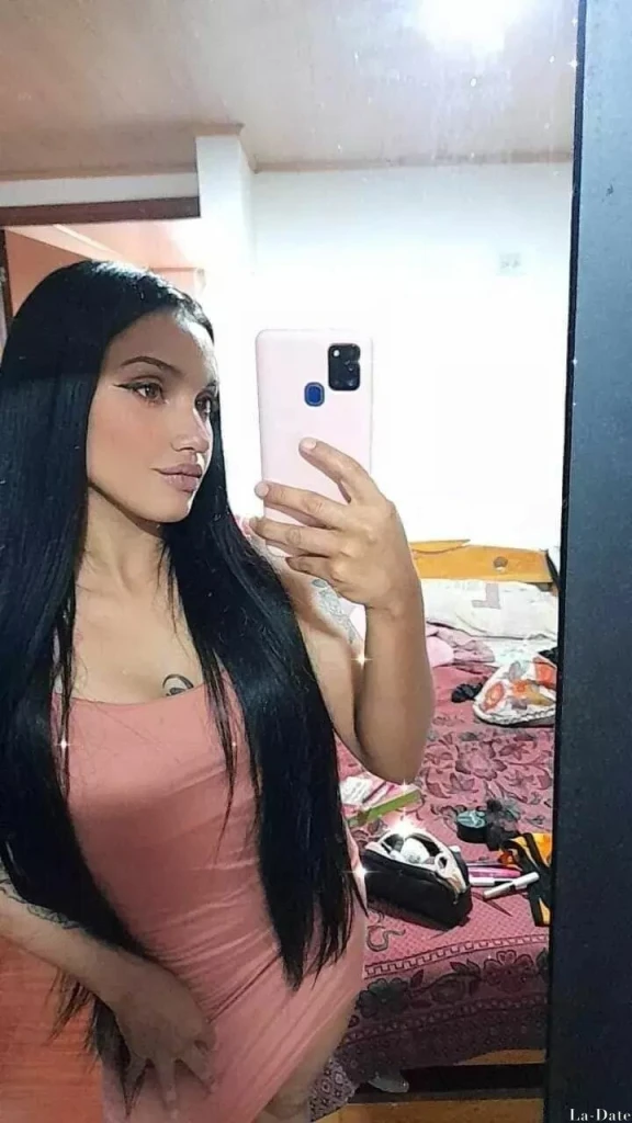 Fabiola Profile image 4