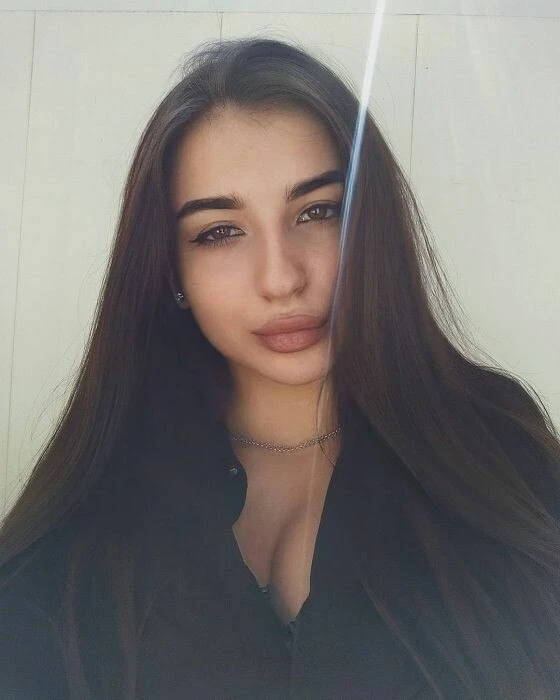 ratedrforrenee Profile image 2